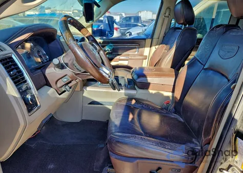 2014 Ram 2500 Longhorn z USA, uszkodzony, nr VIN 3C6UR5GL7EG208570